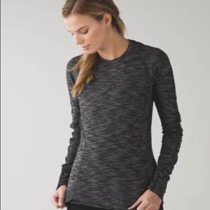 New Lululemon Runderful L/S Top w/ thumbholes